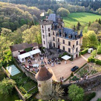 Vue du château de Miremont via un drone